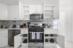 Comfy Cozy retreat - NYC & NWK w/free parking