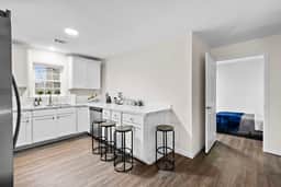 Home Sweet Home - NWK & NYC w/free parking