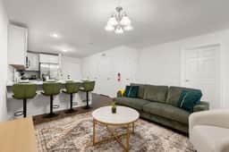 Traveler Haven XL - NYC & NWK w/free parking