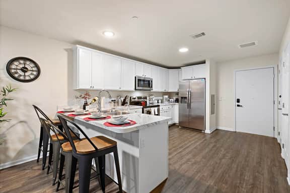 Family & Traveler Haven - NYC & NWK w/free parking
