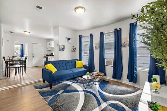 Fun Family getaway - NYC & NWK w/free parking
