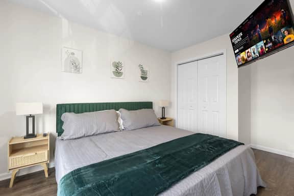 Traveler Haven XL - NYC & NWK w/free parking