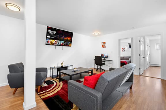 Cozy Family Getaway - NYC & NWK w/free parking